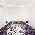 Manuda Luxury