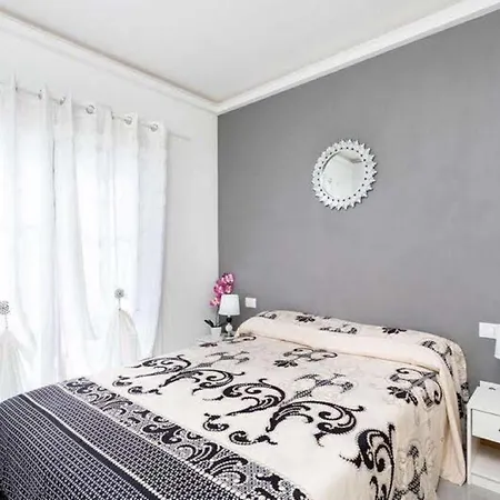 아파트 Manuda Luxury 칼레타데푸스테